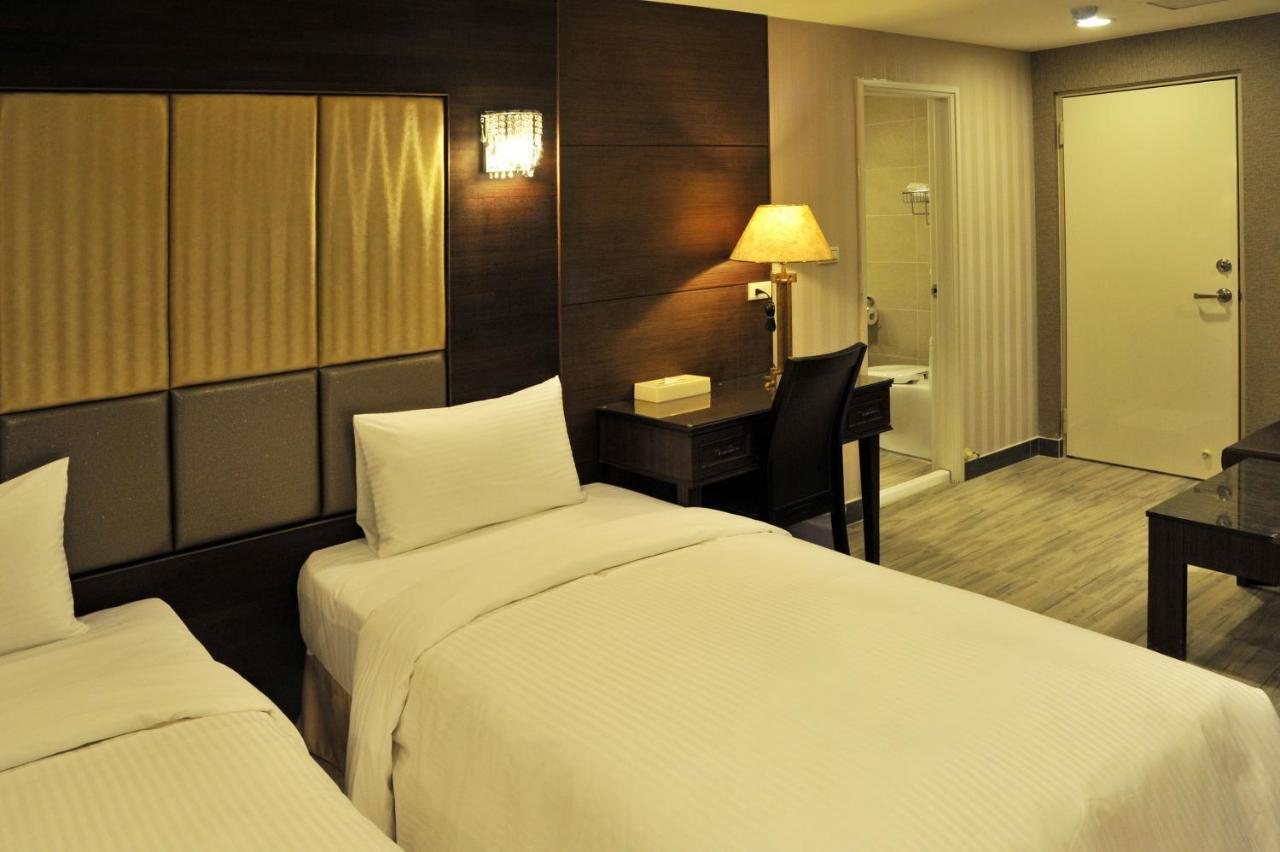 Maple Hotel Second Branch Tainan Dış mekan fotoğraf