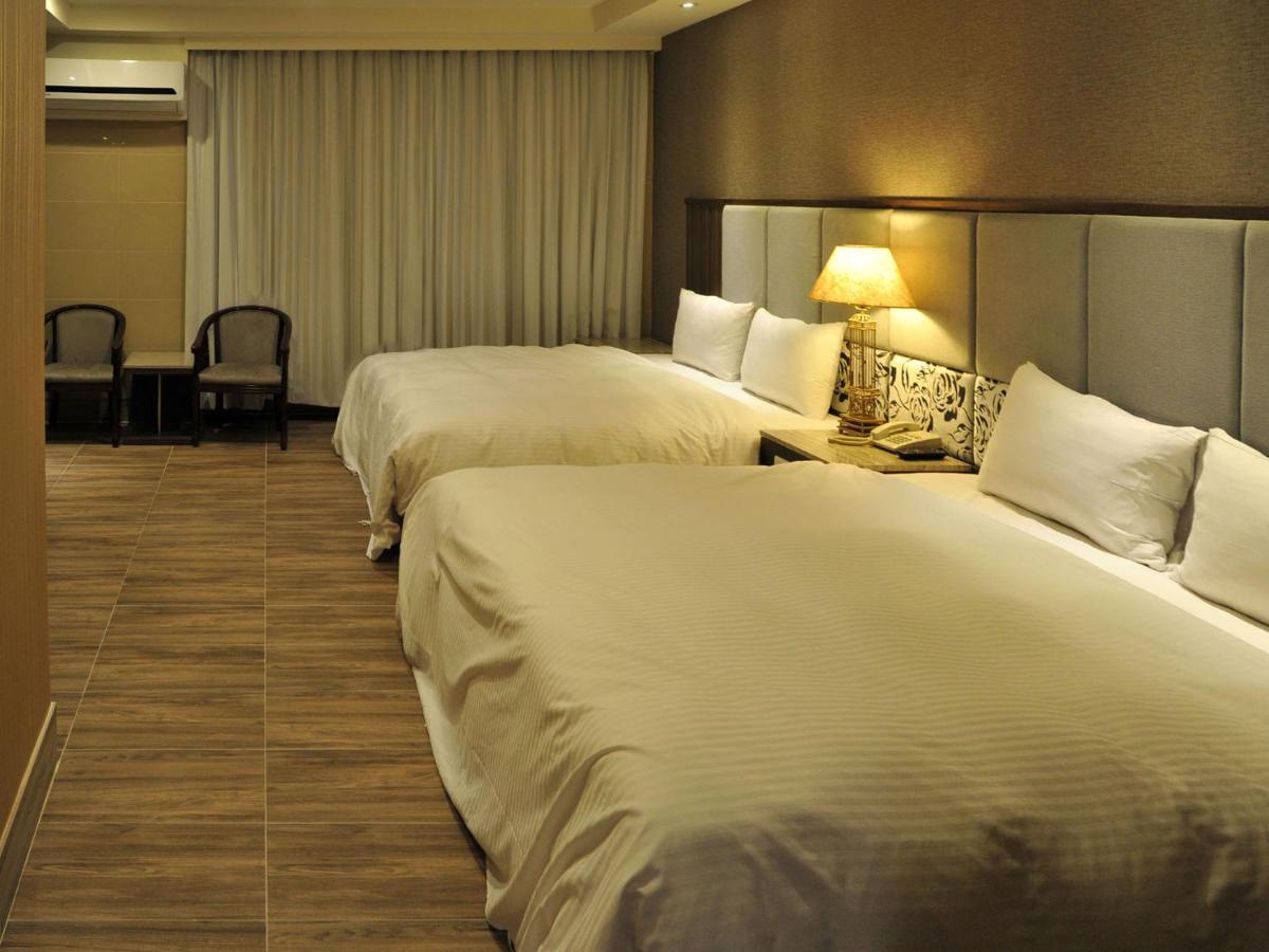 Maple Hotel Second Branch Tainan Dış mekan fotoğraf